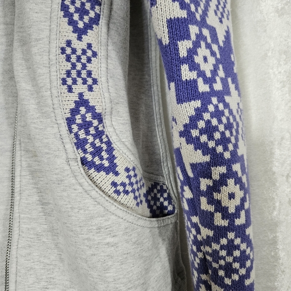 Lululemon Knit Hoodie Omega Logo Size 6 - Picture 6 of 7